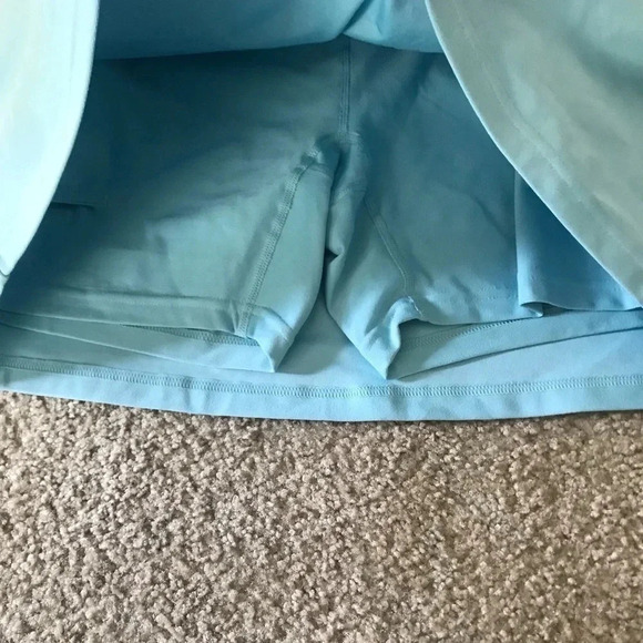 Flirty Nike Dri-Fit Blue Tennis Athletic Skort Size Medium - Picture 4 of 6